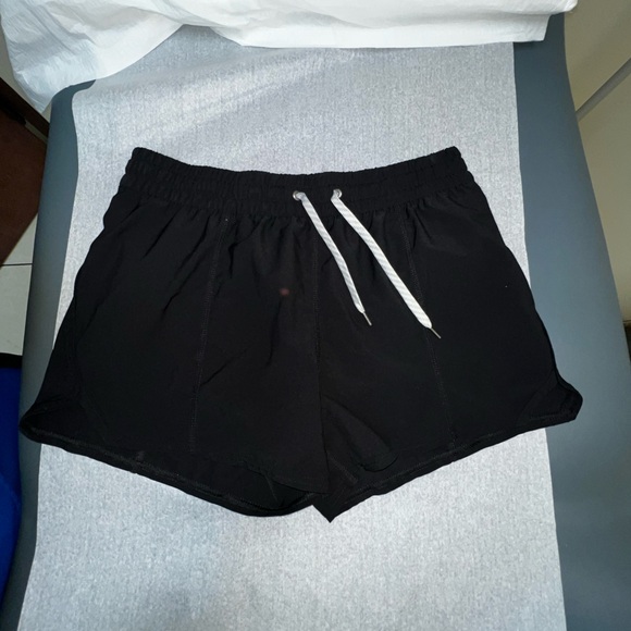 Vuori clementine shorts size Large black - Picture 1 of 8